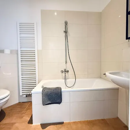 דירה Helles Drei-raum-apartment Nordwest לייפציג